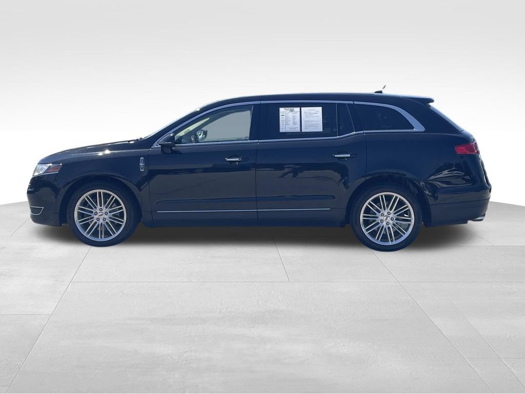 Used 2019 Lincoln MKT AWD image 7