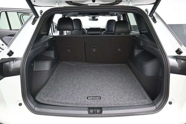New 2026 Volkswagen Tiguan SE R-Line AWD/4WD image 12