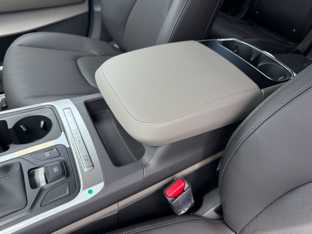 New 2027 Kia Carnival FWD image 23