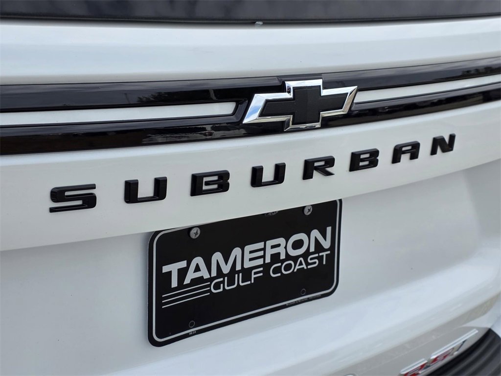 Used 2024 Chevrolet Suburban RST image 33