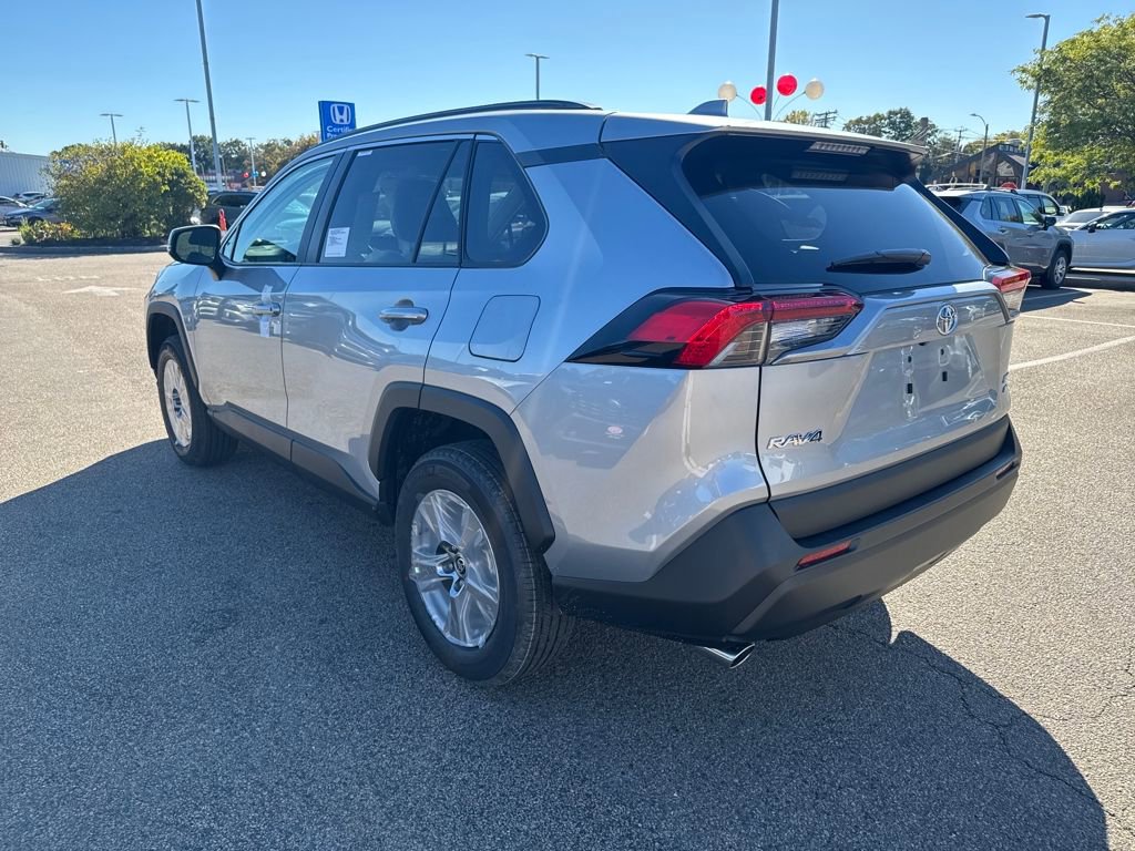 New 2025 Toyota RAV4 XLE image 5