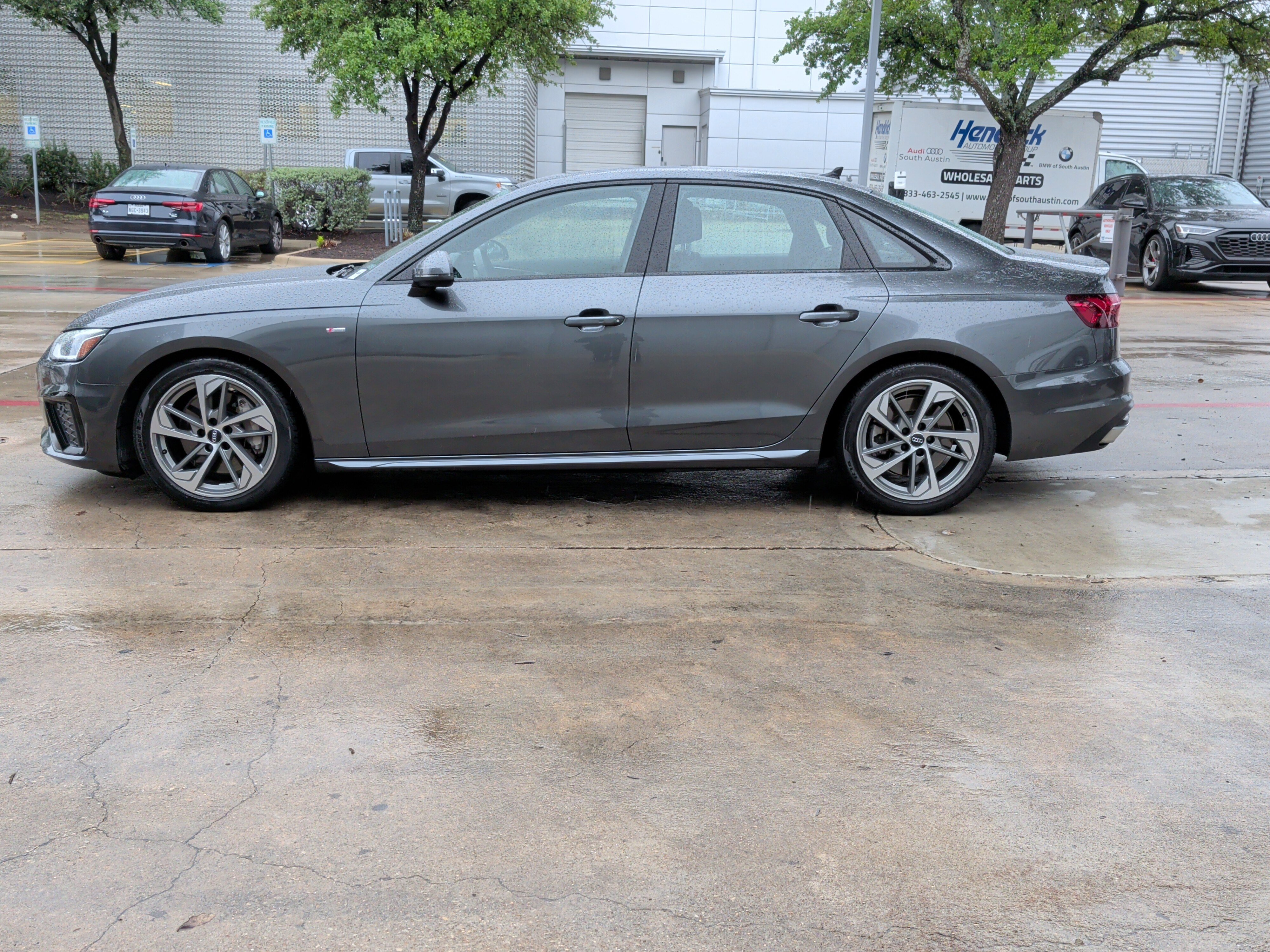 Used 2021 Audi A4 2.0T Premium Plus w/ Premium Plus Package image 7