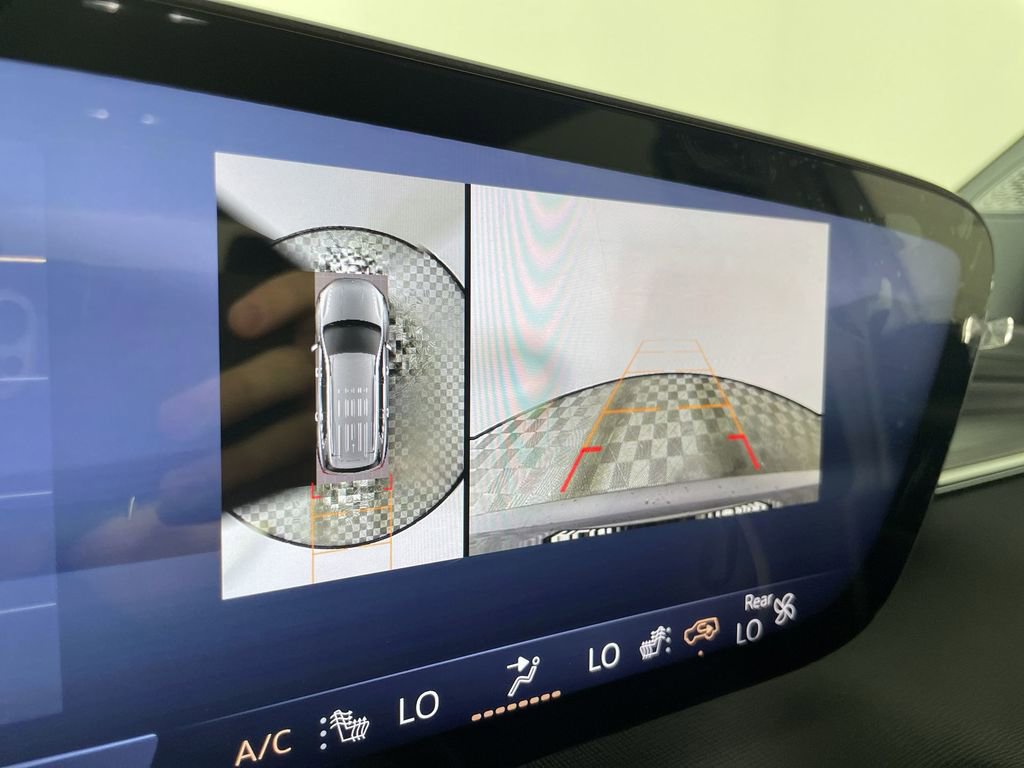 New 2025 Buick Enclave Preferred w/ Power Package image 14