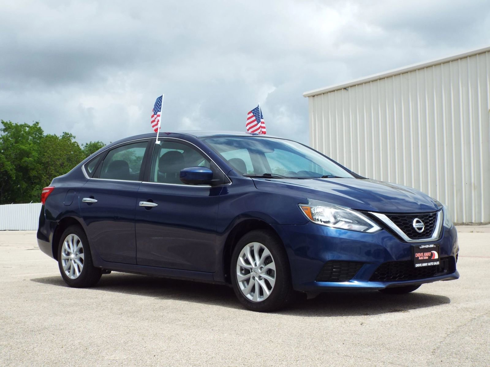 Used 2019 Nissan Sentra SV FWD image 3