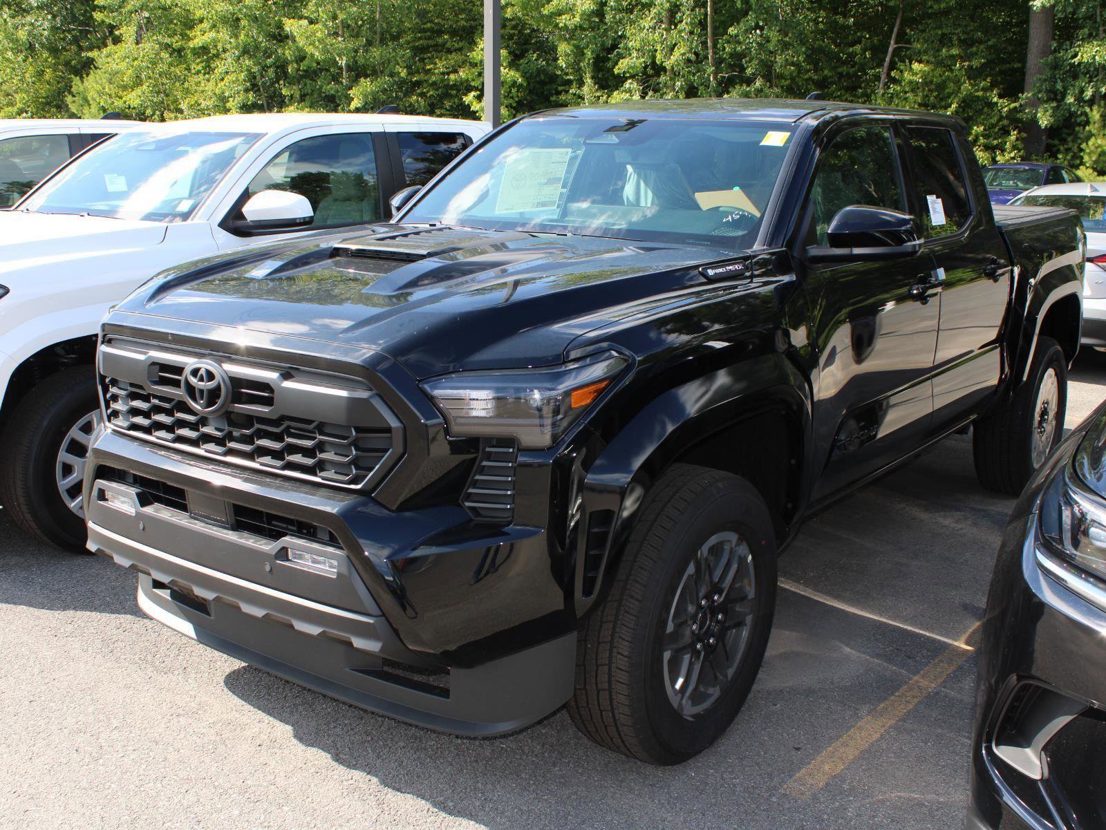 New 2025 Toyota Tacoma TRD Sport image 3