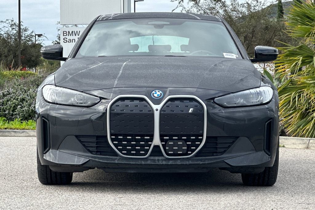 Used 2023 BMW i4 eDrive35 image 8