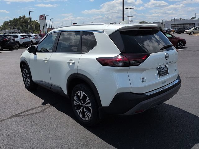 Used 2023 Nissan Rogue SV w/ SV Premium B Package FWD image 5