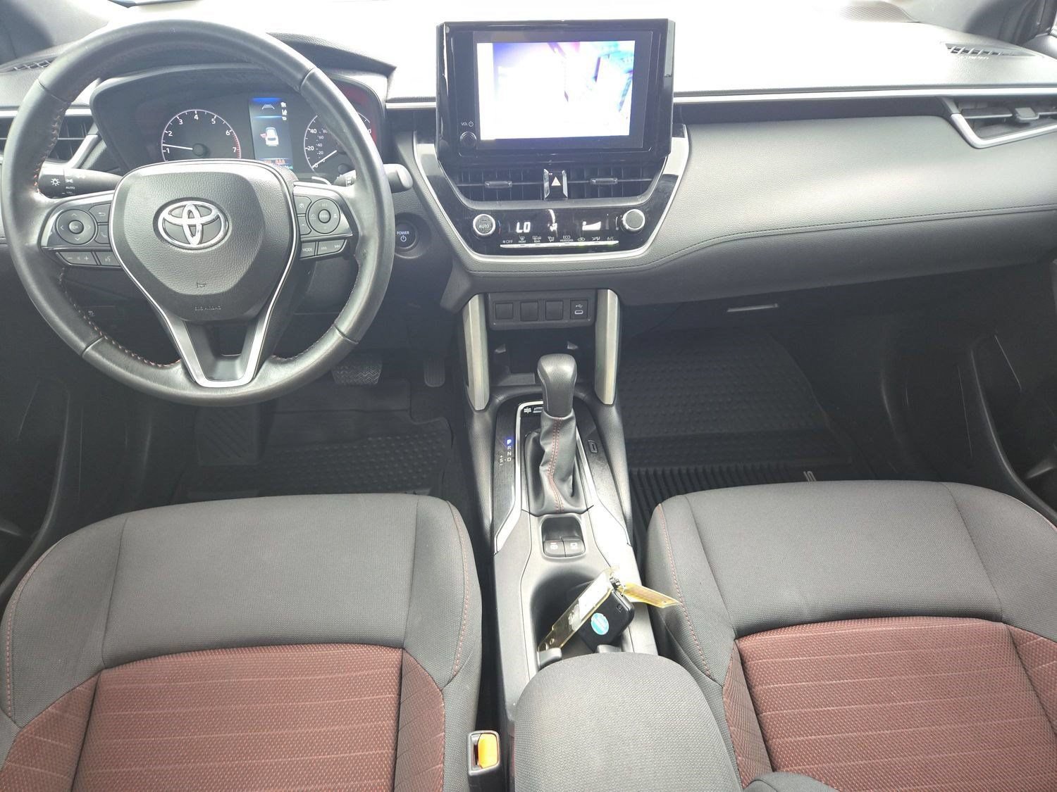 Used 2025 Toyota Corolla Cross AWD Hybrid image 13