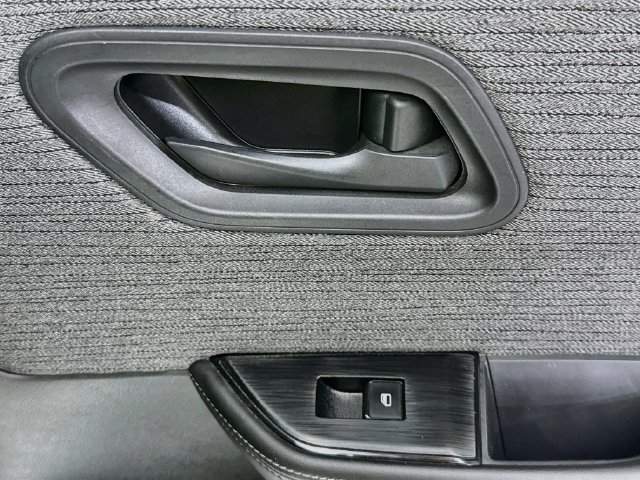 Used 2022 Nissan Rogue S AWD/4WD image 28