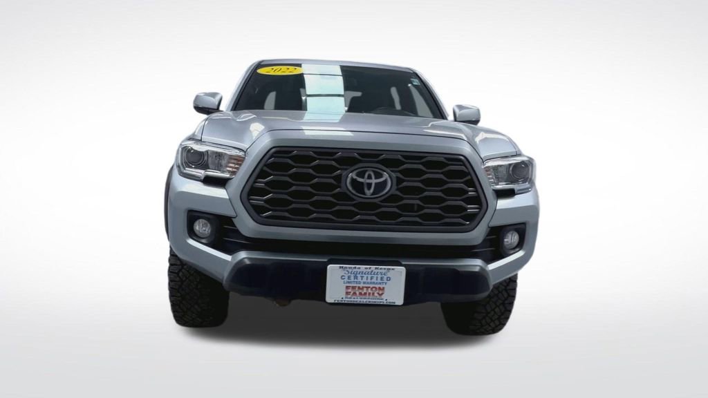Used 2022 Toyota Tacoma TRD Off-Road w/ Technology Package image 3
