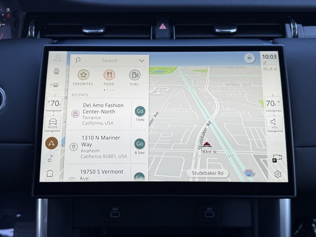 Used 2025 Land Rover Discovery Sport S image 24