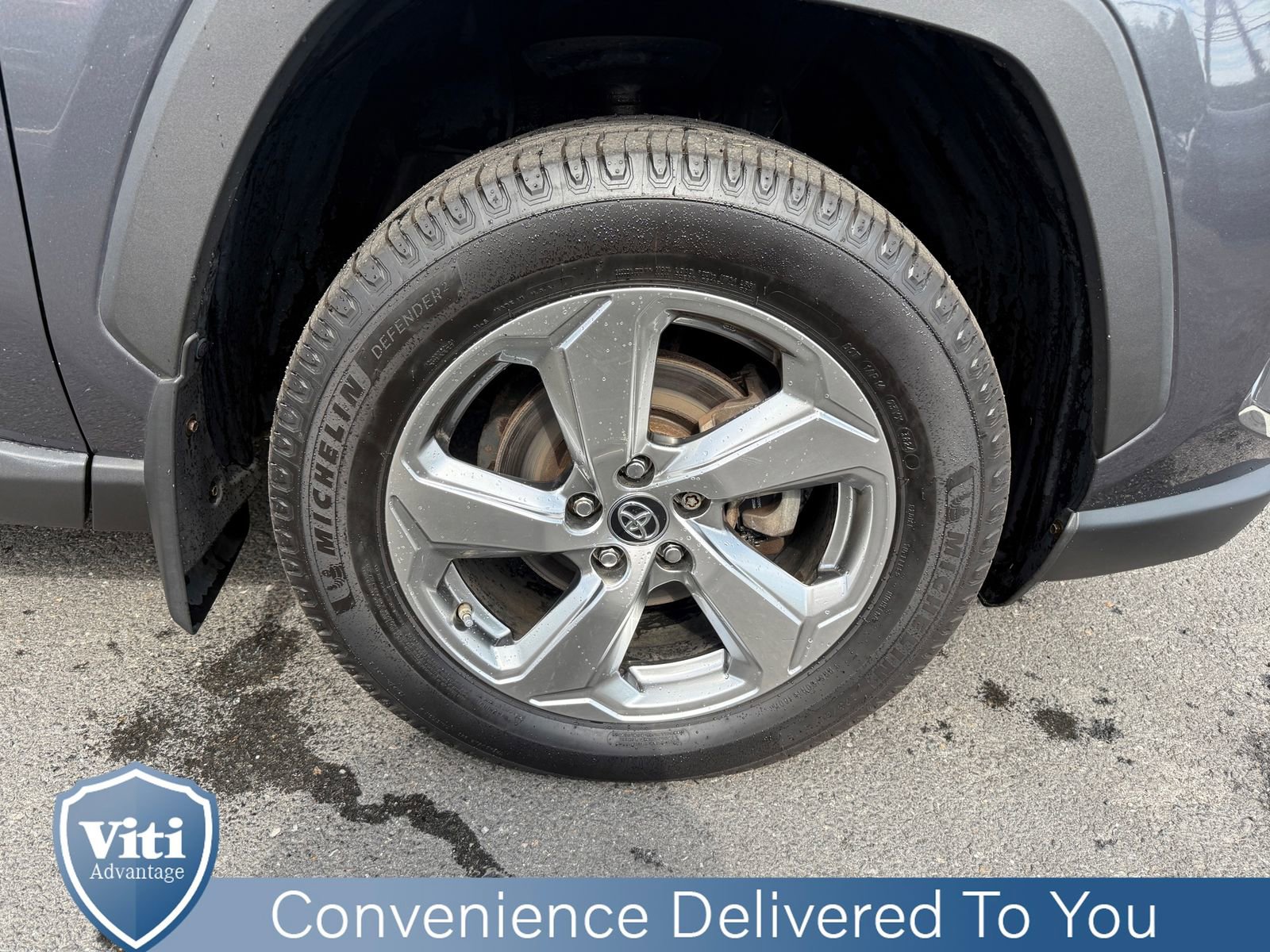 Used 2019 Toyota RAV4 Limited image 15