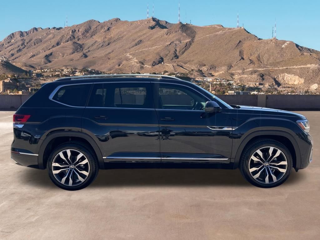 Certified 2022 Volkswagen Atlas SEL Premium image 12