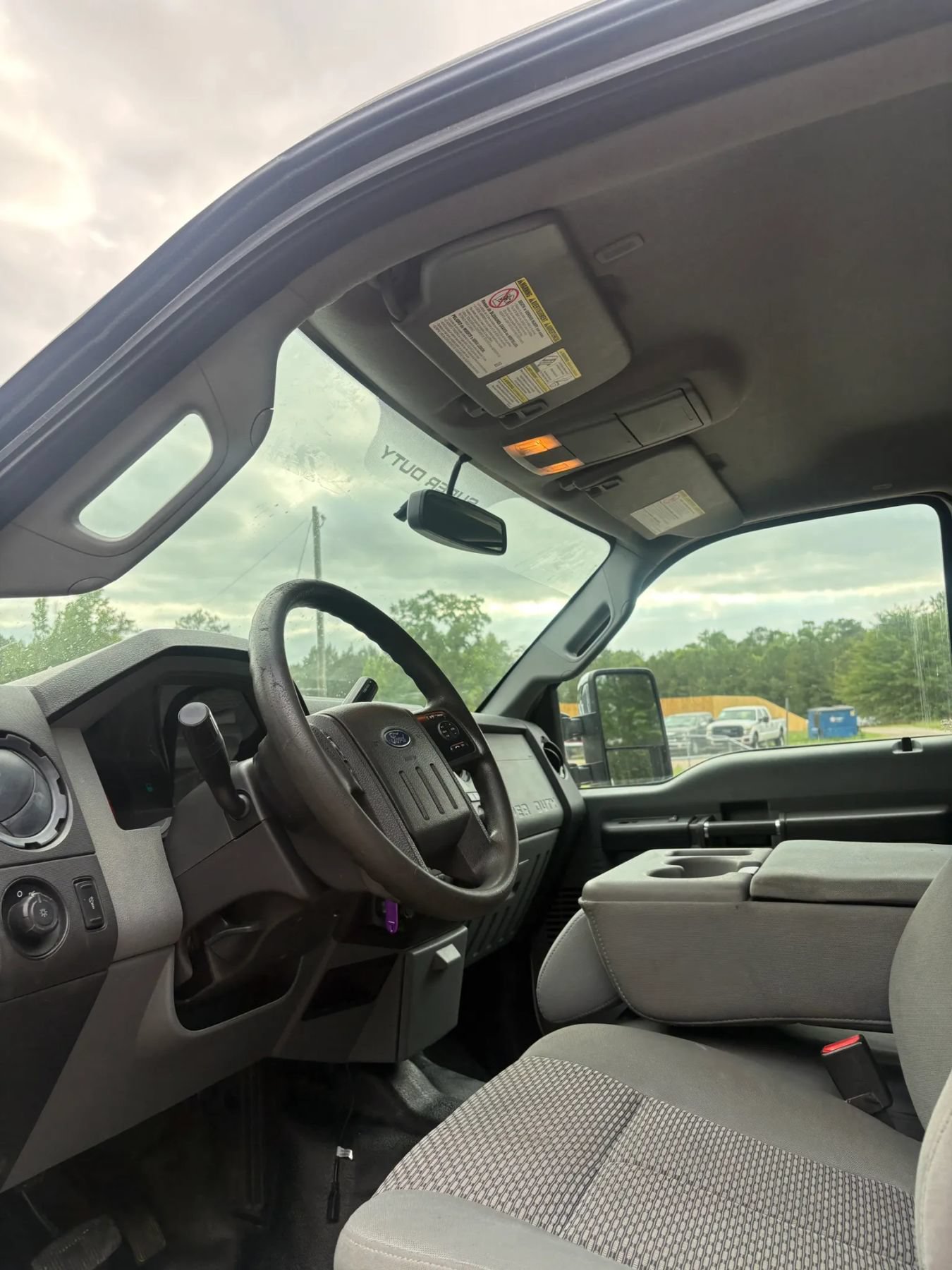 Used 2015 Ford F250 XL w/ Power Equipment Group AWD/4WD image 38