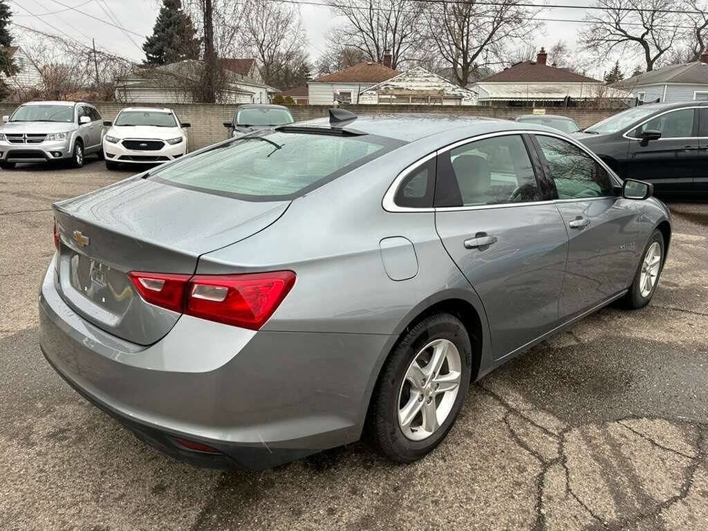 Used 2023 Chevrolet Malibu LS image 6
