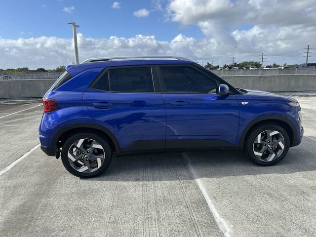 Used 2023 Hyundai Venue SEL FWD image 37
