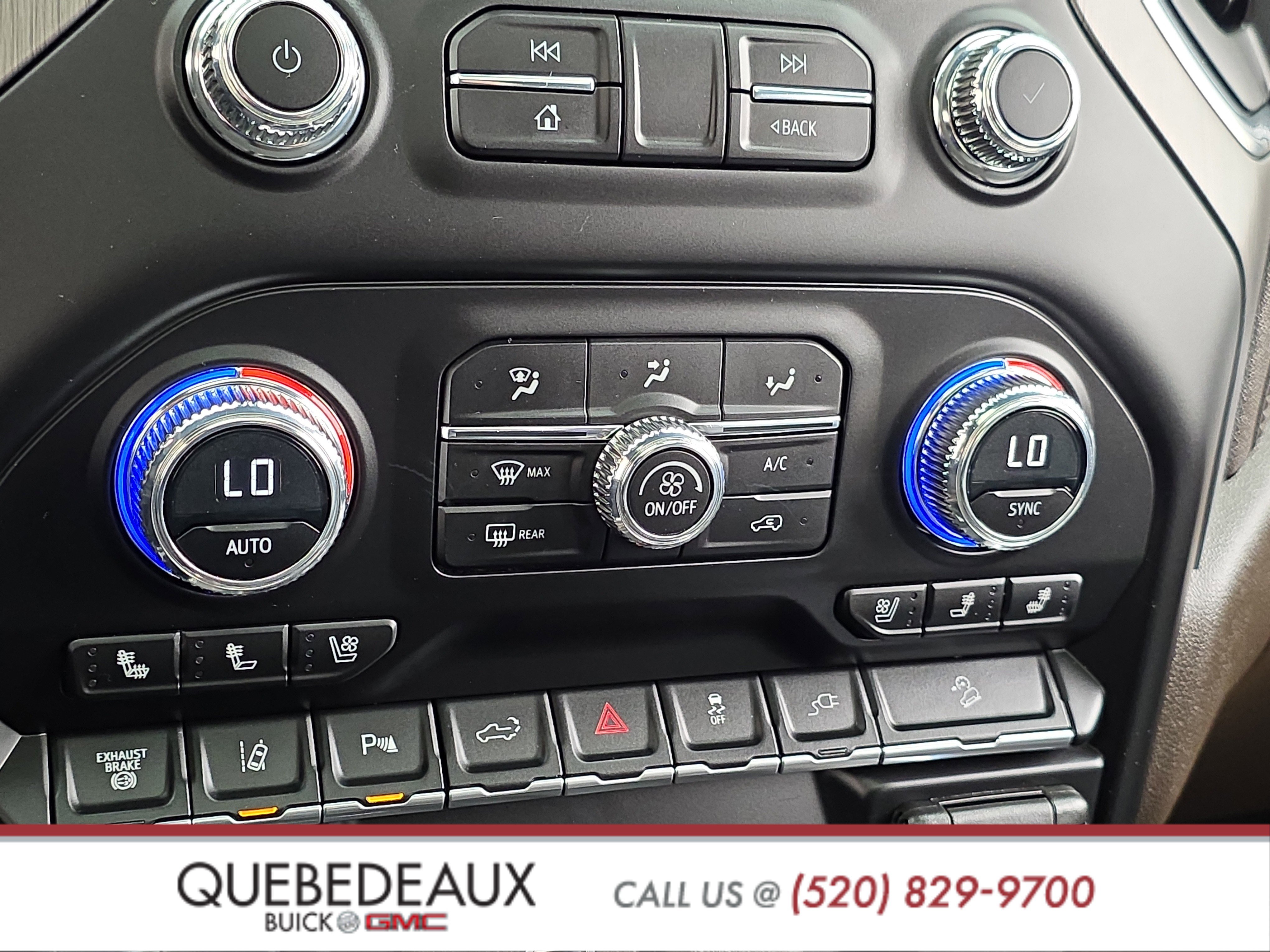 Used 2023 GMC Sierra 3500 Denali AWD/4WD image 23