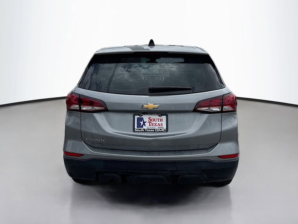 Used 2024 Chevrolet Equinox LS w/ Driver Confidence II Package image 6