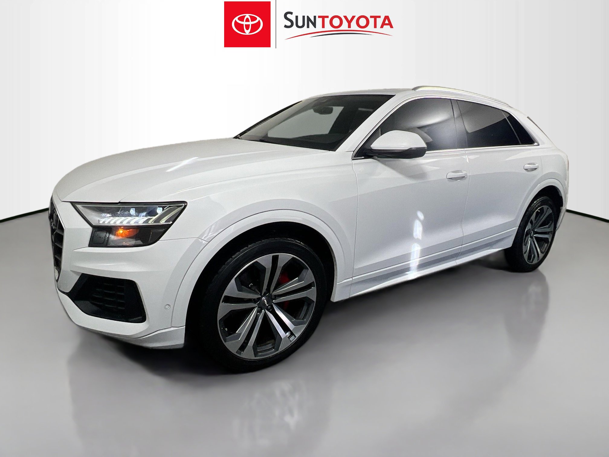 Used 2019 Audi Q8 Prestige w/ Luxury Package image 9