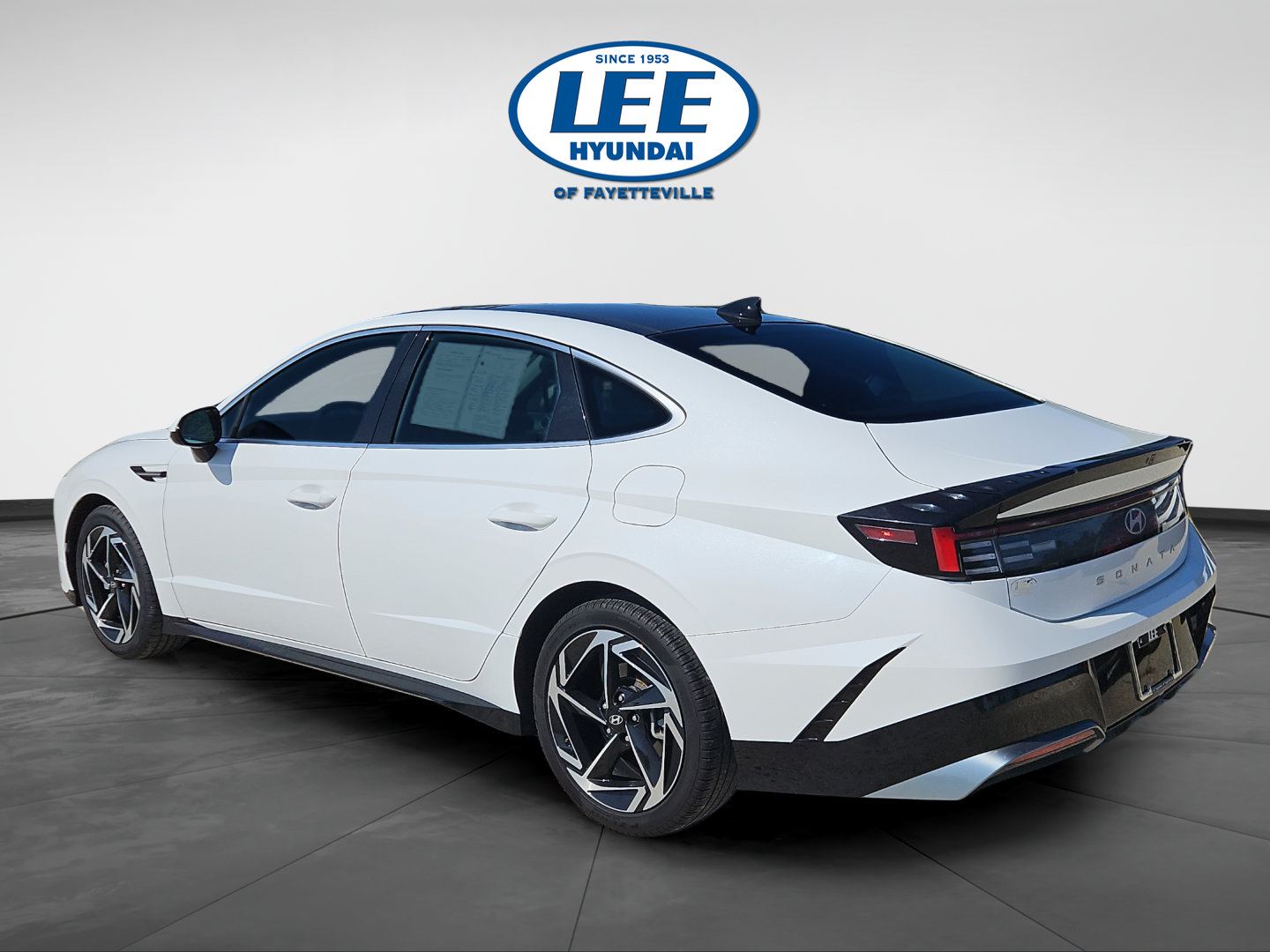 Certified 2024 Hyundai Sonata SEL w/ Convenience Package FWD image 5
