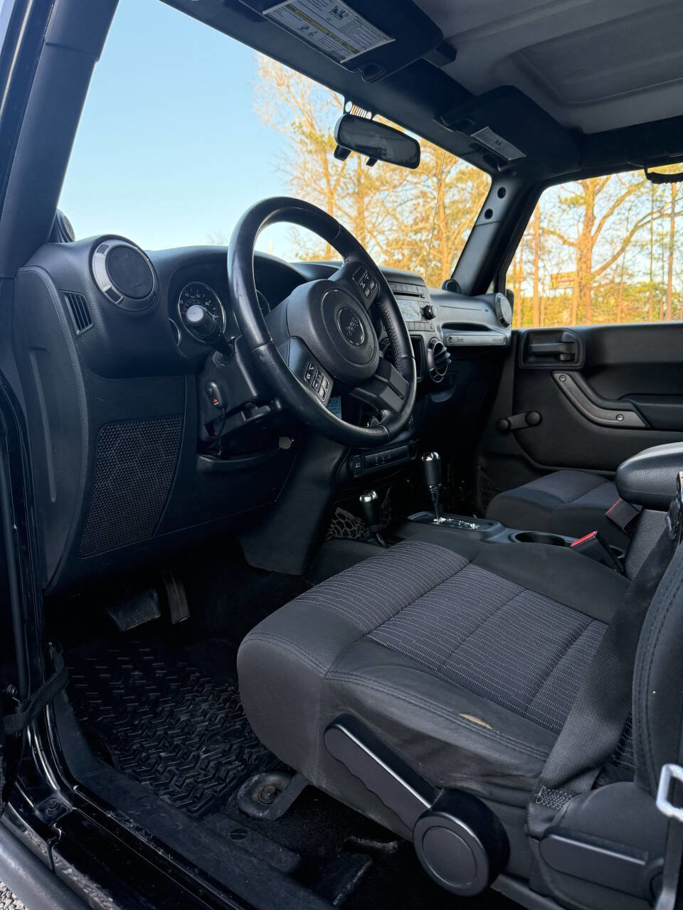 Used 2012 Jeep Wrangler Unlimited Sport w/ Connectivity Group image 8