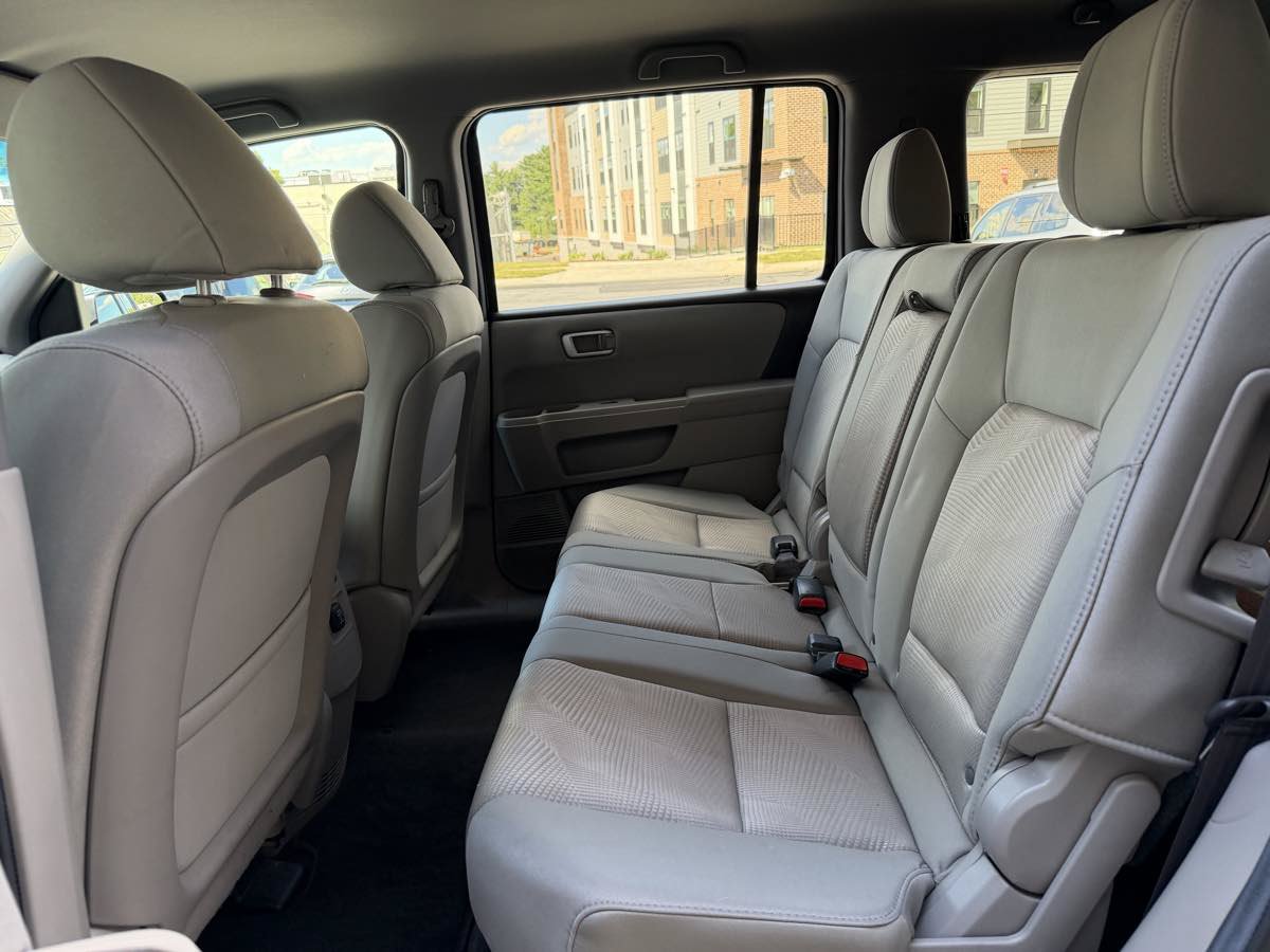 Used 2013 Honda Pilot LX image 11