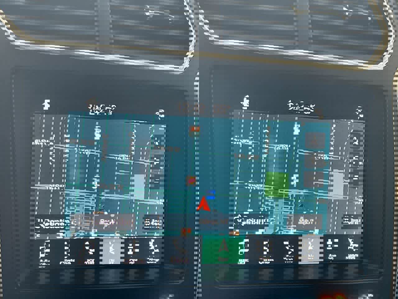 Used 2018 Ford Explorer Sport w/ Equipment Group 401A image 18