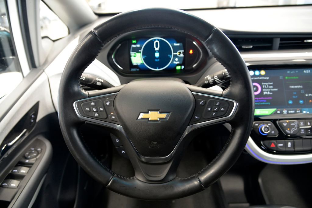 Used 2021 Chevrolet Bolt Premier w/ Infotainment Package image 18