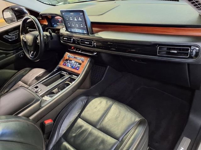 Used 2020 Lincoln Aviator Reserve w/ Equipment Group 201A image 31