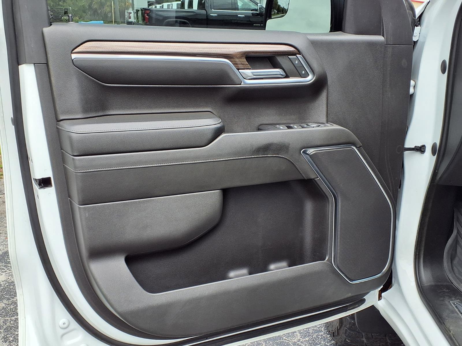 Used 2022 Chevrolet Silverado 1500 LT image 14