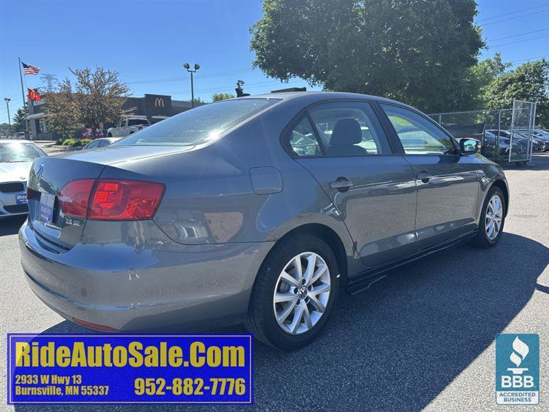 Used 2011 Volkswagen Jetta SE FWD image 5
