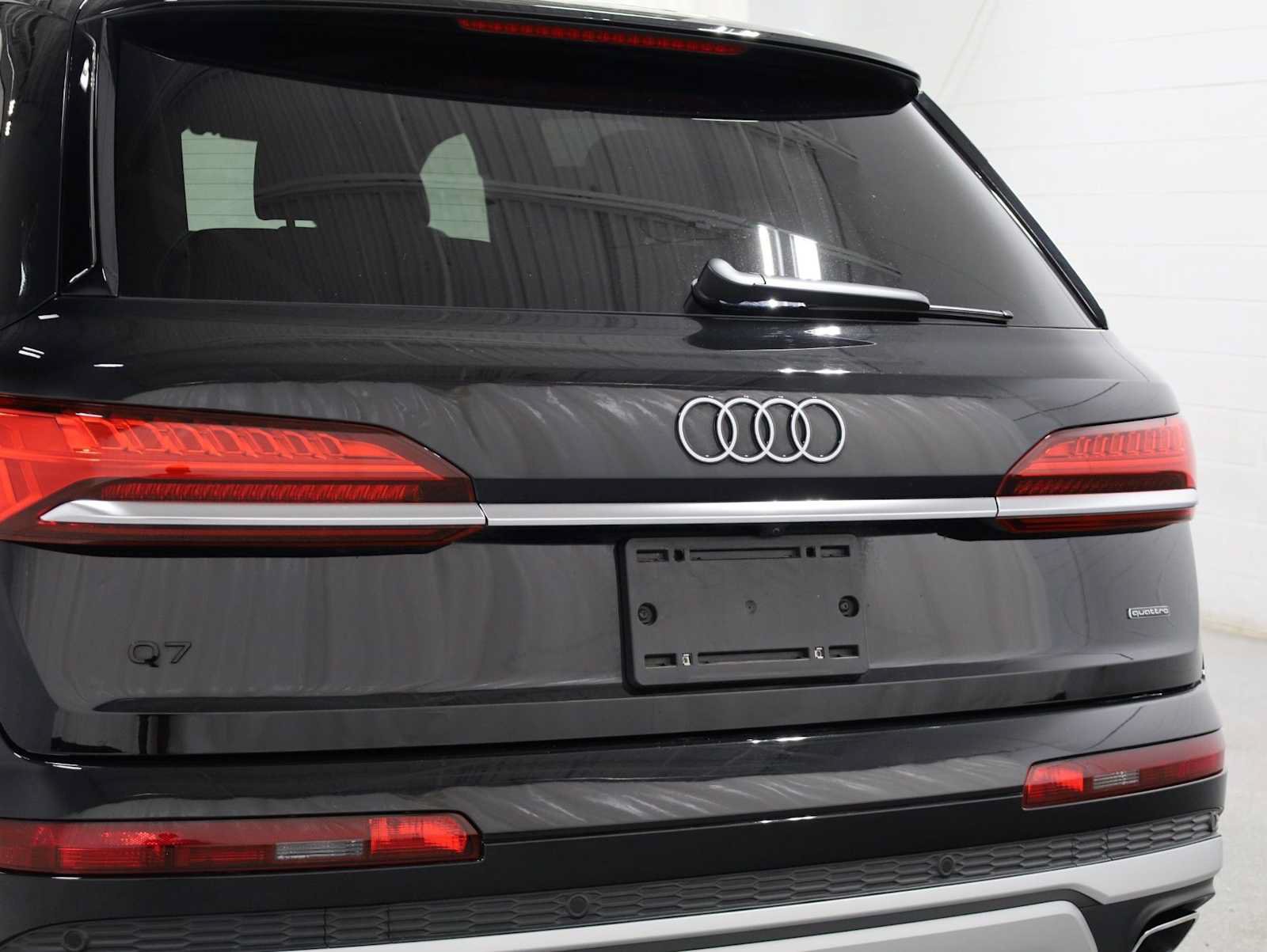 Certified 2025 Audi Q7 3.0T Premium Plus w/ Premium Plus Package AWD/4WD image 8