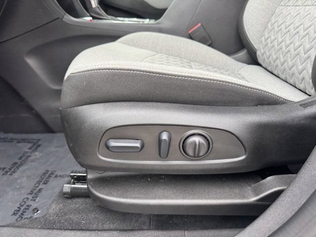 Used 2024 Chevrolet Equinox LT w/ LPO, Floor Liner Package FWD image 18