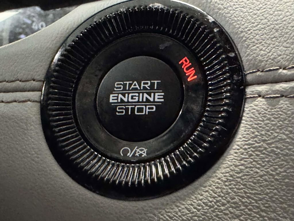 Used 2023 Jeep Compass Limited w/ Sun and Sound Group image 27