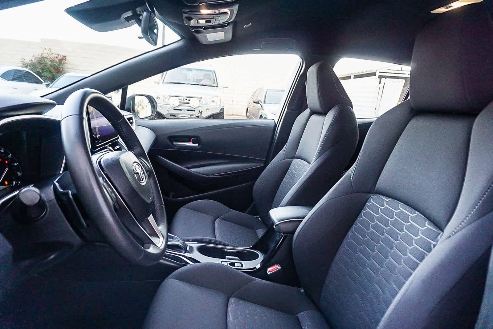 Used 2024 Toyota Corolla SE image 18