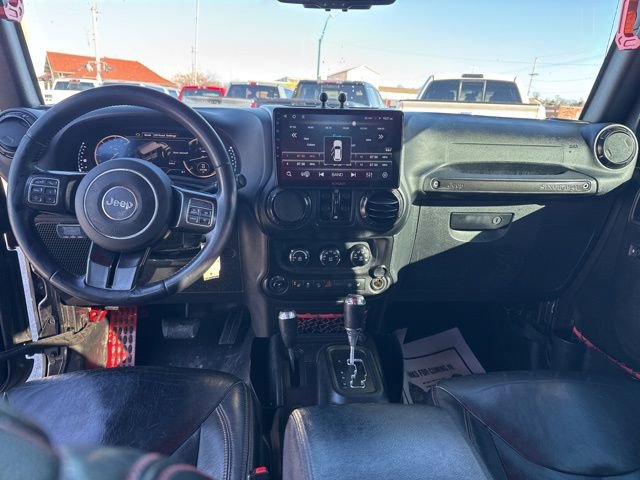 Used 2017 Jeep Wrangler Unlimited Rubicon image 14