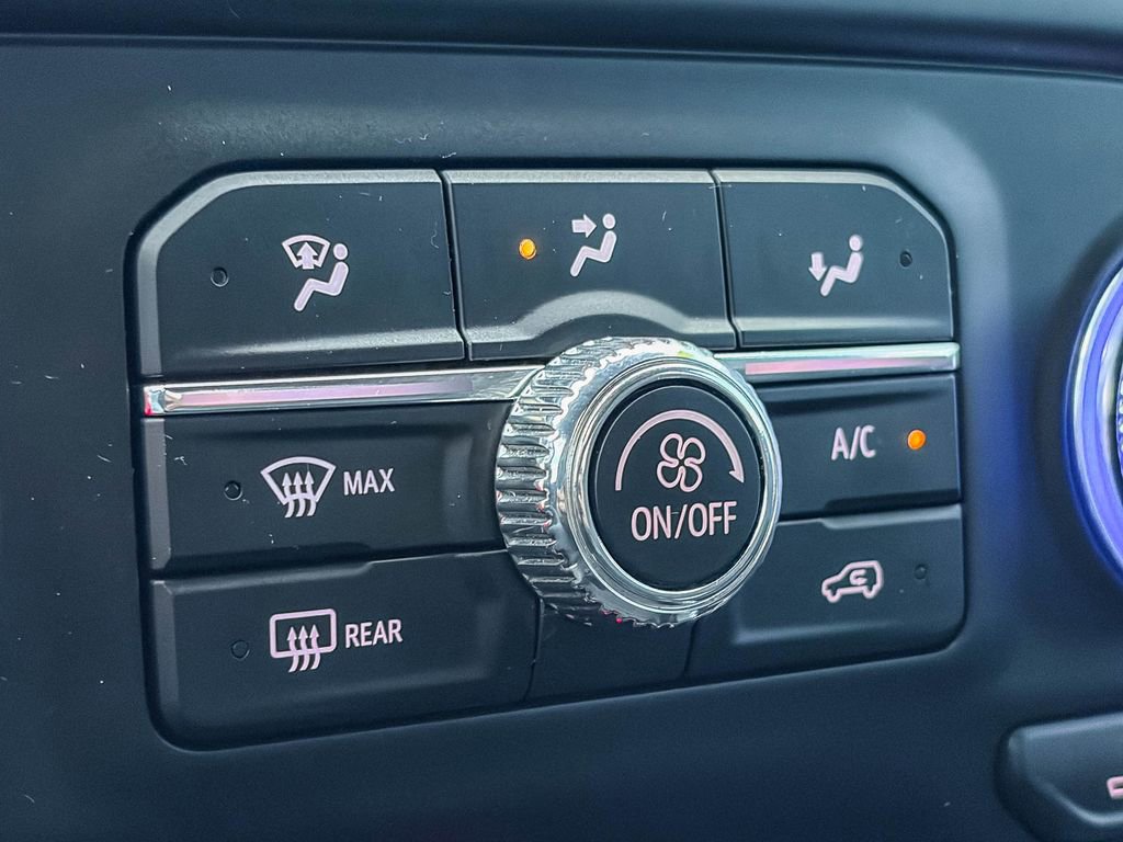 Used 2022 GMC Sierra 1500 Elevation w/ Driver Alert Package I image 31