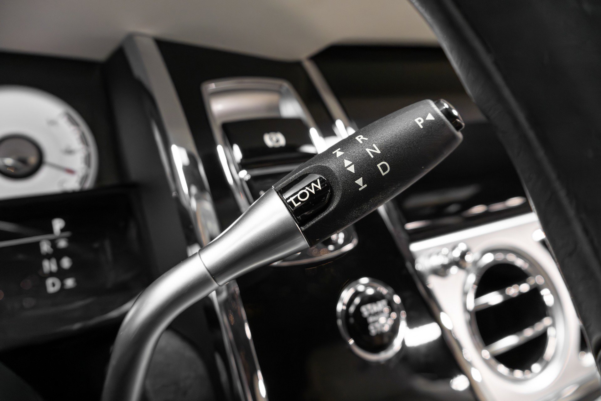 Used 2016 Rolls-Royce Wraith image 54