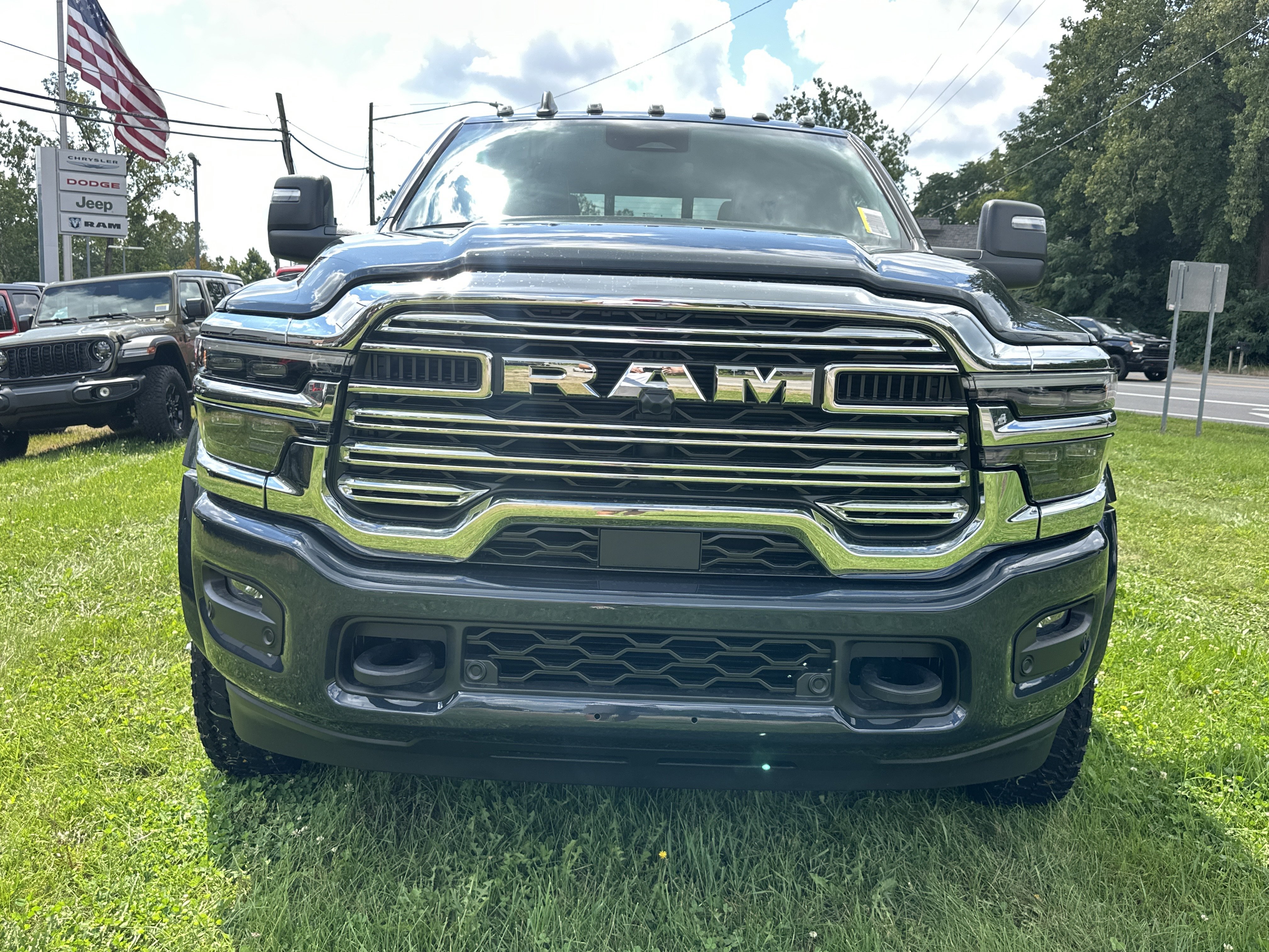 New 2027 RAM 5500 4x4 Crew Cab w/ Laramie Trim Package image 23