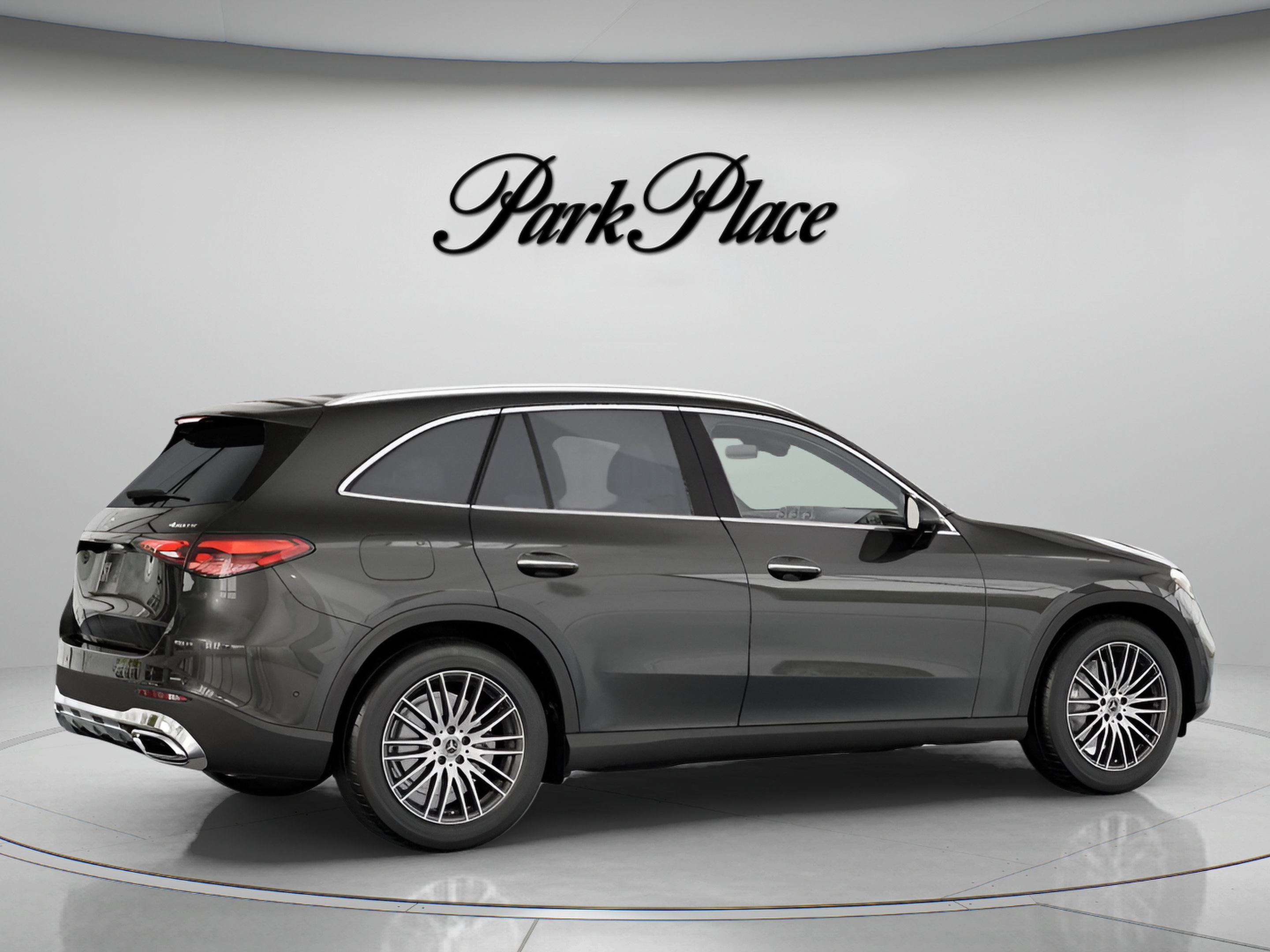Used 2026 Mercedes-Benz GLC 300 4MATIC image 24
