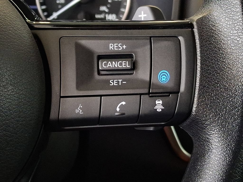 Used 2023 Nissan Rogue SV AWD/4WD image 21