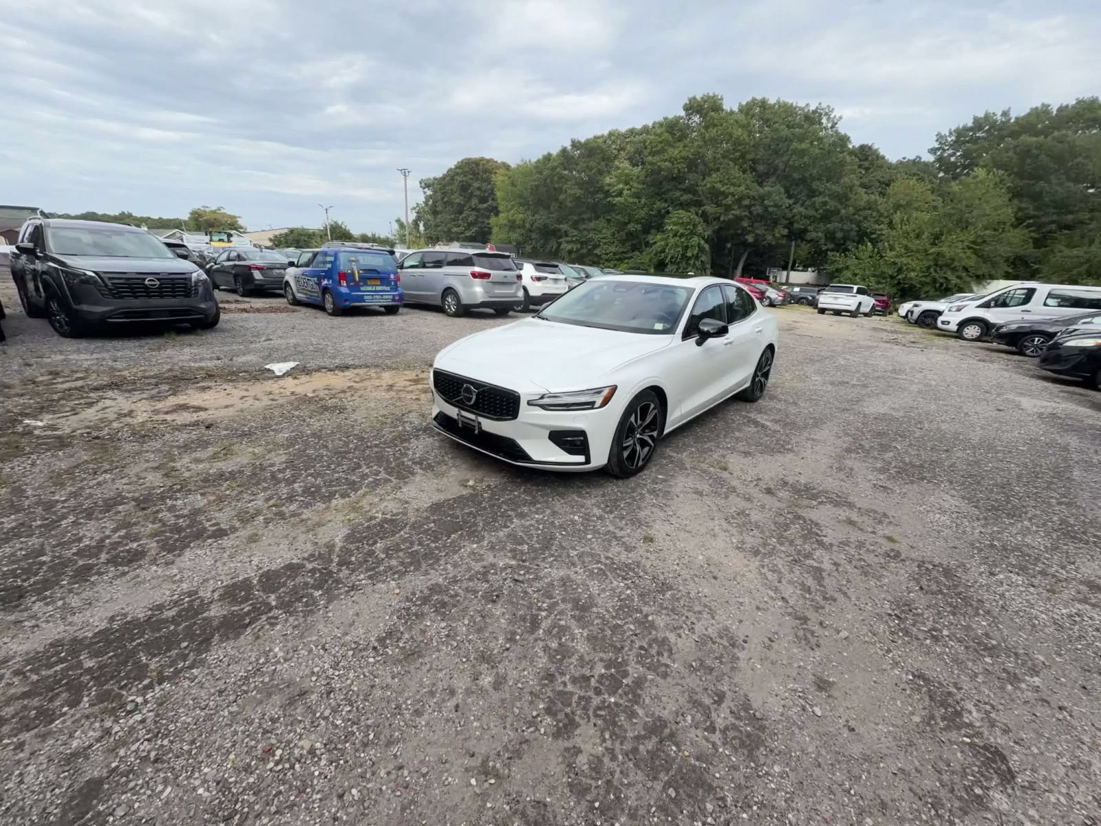 Used 2025 Volvo S60 B5 Core AWD/4WD image 8
