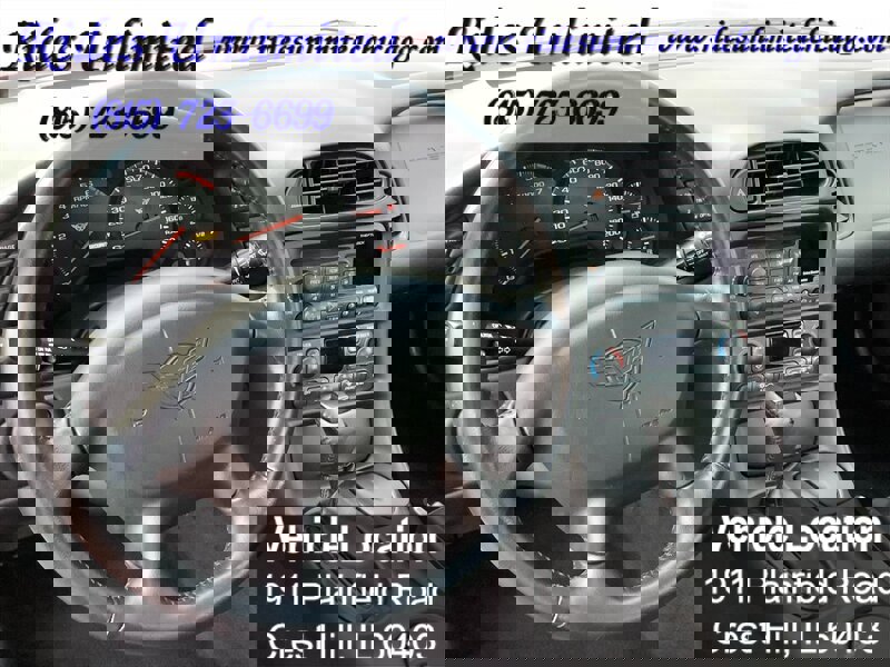 Used 2004 Chevrolet Corvette Coupe w/ Roof Package RWD image 24