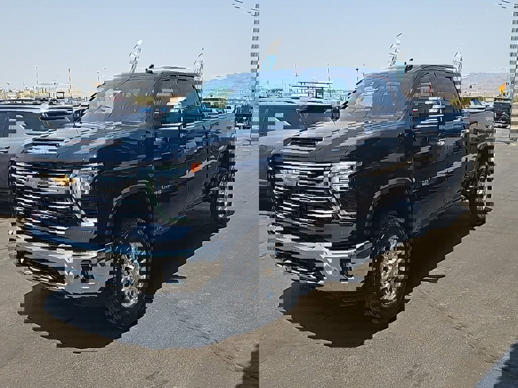 New 2025 Chevrolet Silverado 3500 LTZ w/ LTZ Convenience Package image 7