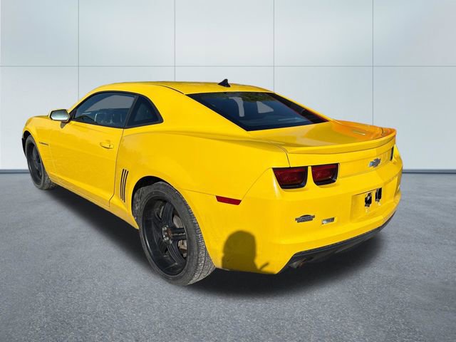 Used 2013 Chevrolet Camaro LT RWD image 2