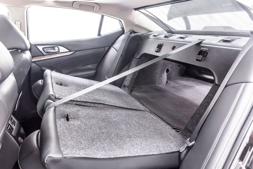 Used 2018 Nissan Maxima Platinum image 36