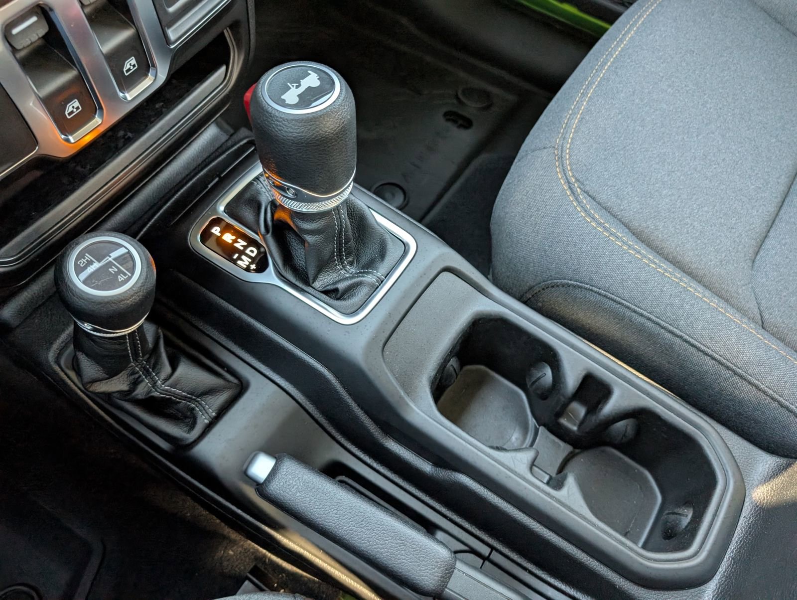 Used 2026 Jeep Wrangler Sport S image 17