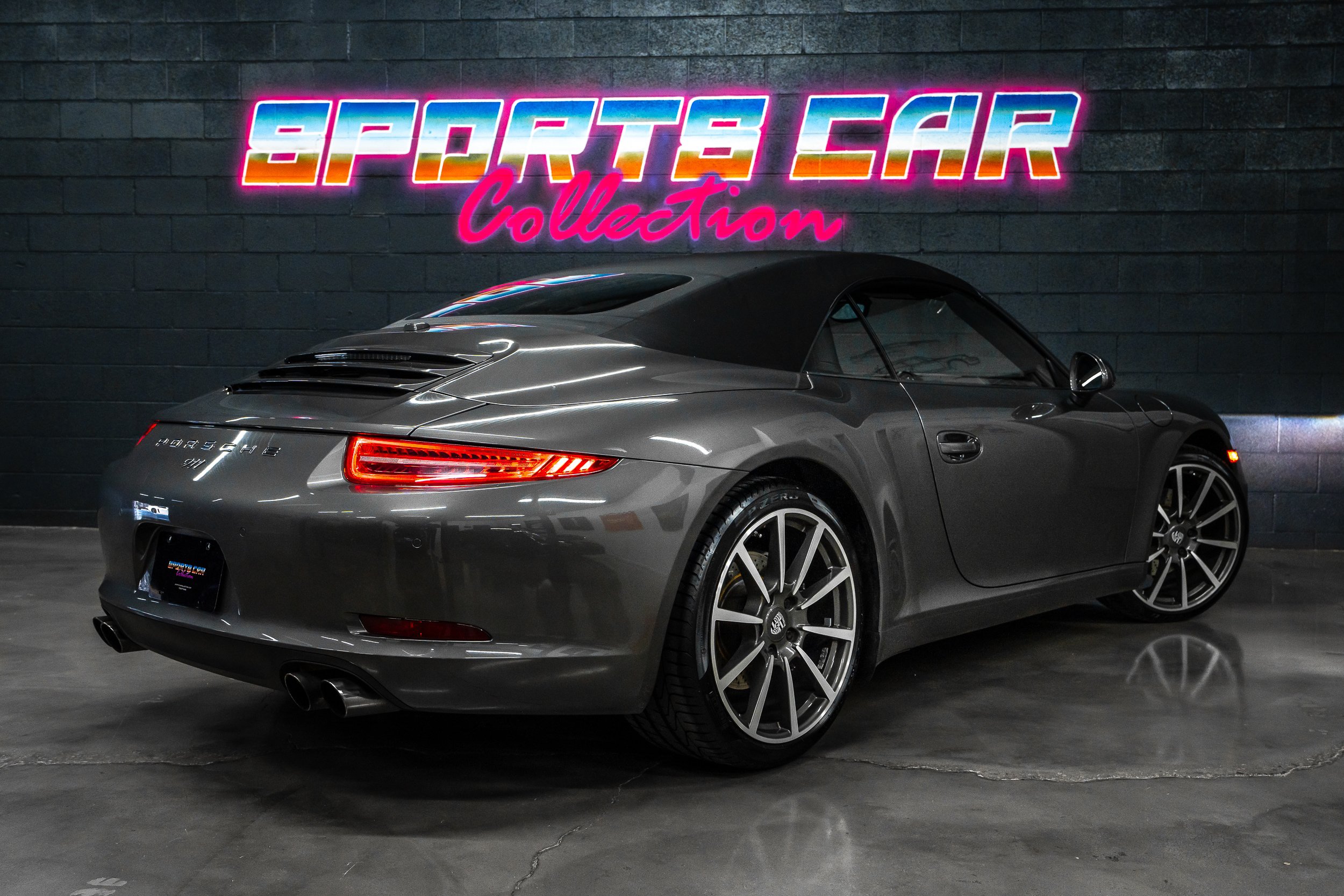 Used 2013 Porsche 911 Carrera RWD image 8