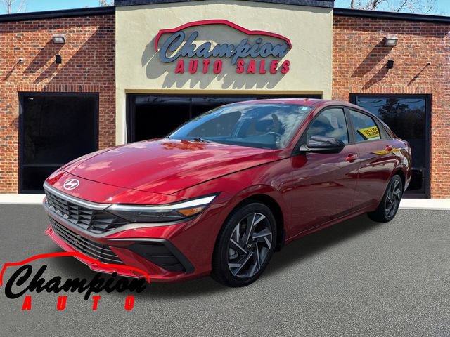 Used 2025 Hyundai Elantra Sport FWD image 9