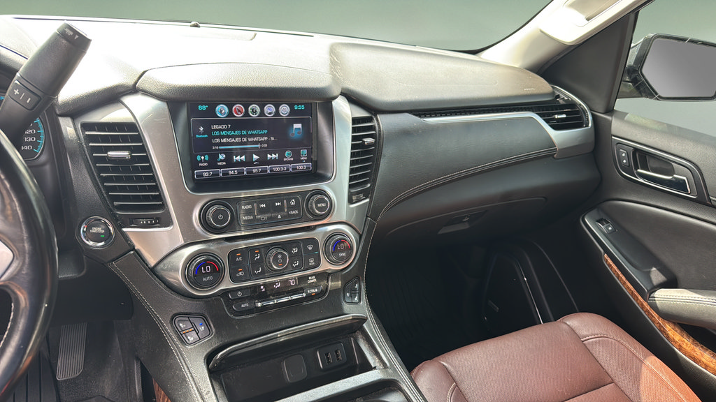 Used 2019 Chevrolet Tahoe Premier w/ Premier Plus Edition RWD image 11